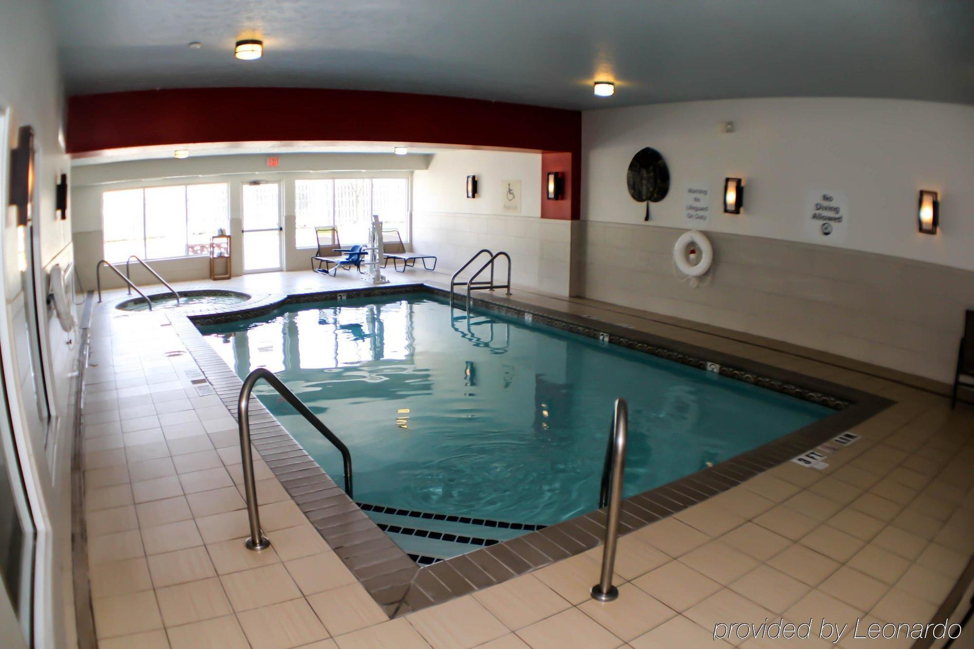 Holiday Express & Indianapolis North - By Ihg Hotel 3*