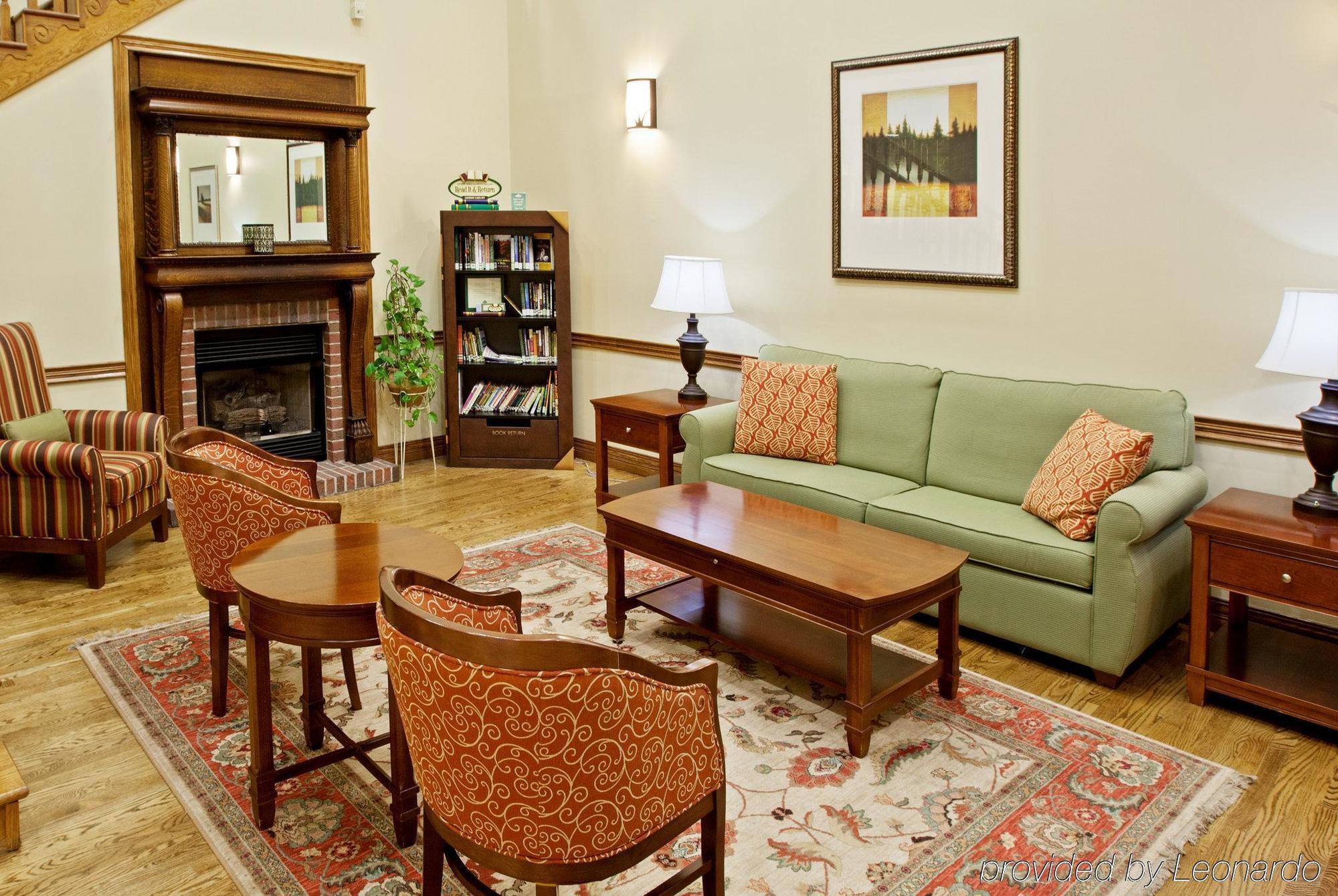 Holiday Express & Indianapolis North - By Ihg