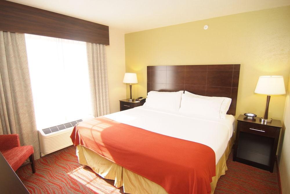 Holiday Express & Indianapolis North - By Ihg 3*