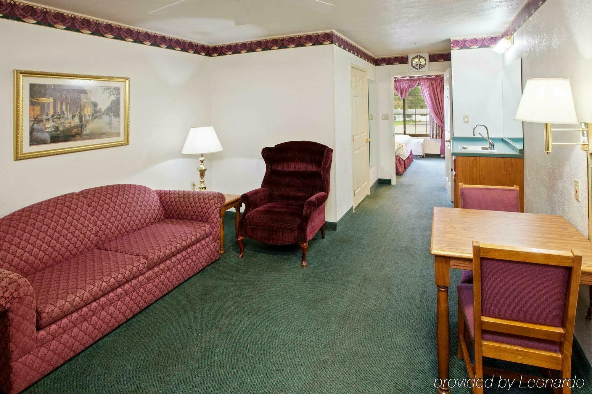Holiday Express & Indianapolis North - By Ihg Carmel